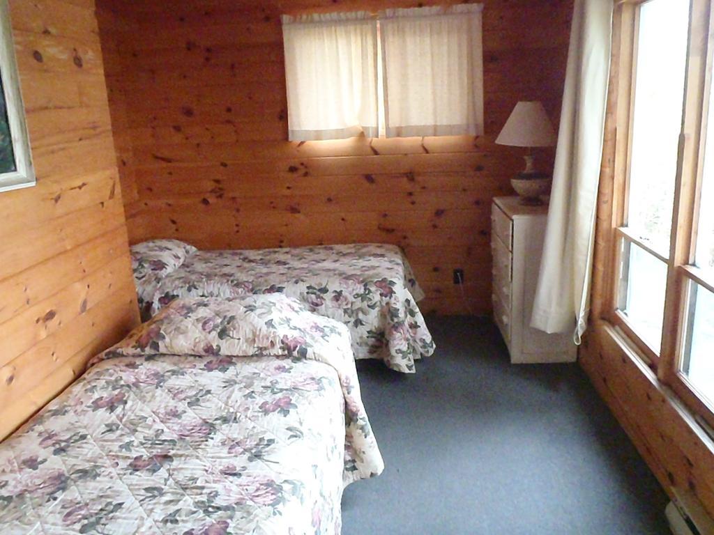 Red Lodge Resort Little Current Pokój zdjęcie